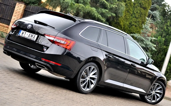 Skoda Superb cena 91500 przebieg: 181000, rok produkcji 2018 z Płock małe 704